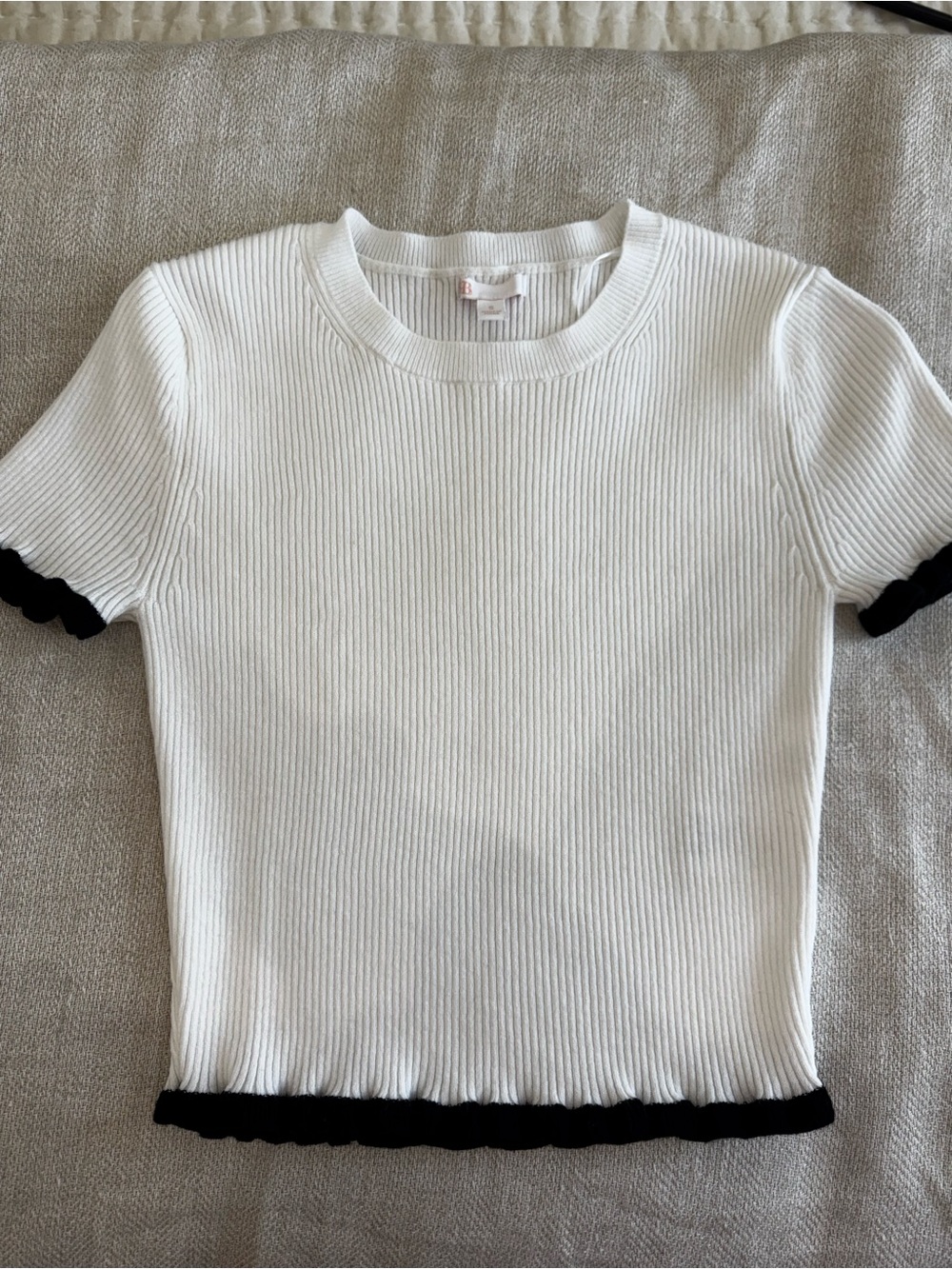 GB White Ribbed Knit with Black Trim
